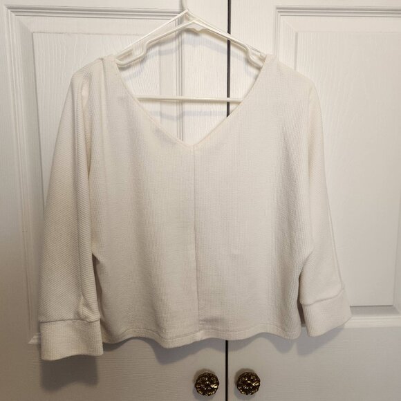 Dynamite White V-Neck Blouse - Picture 1 of 4